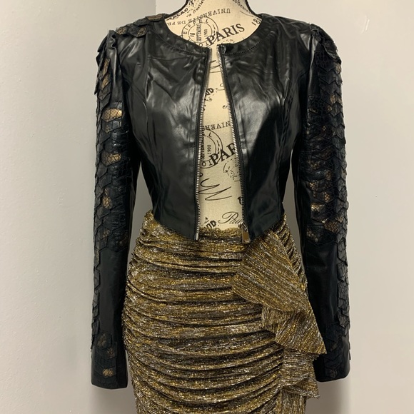 Zara Gold Thread Mini Skirt Size Medium NWOT New Without Tags - Picture 14 of 16